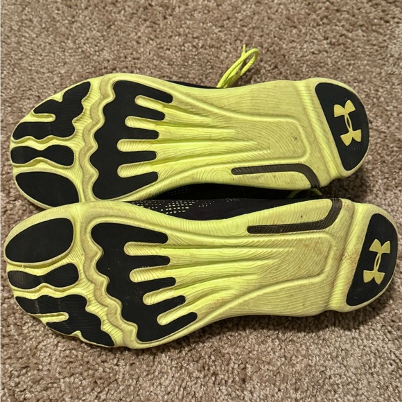 Under Armor Men’s Speedform Apollo Vent Running Shoes - Size 10 - Picture 2 of 4
